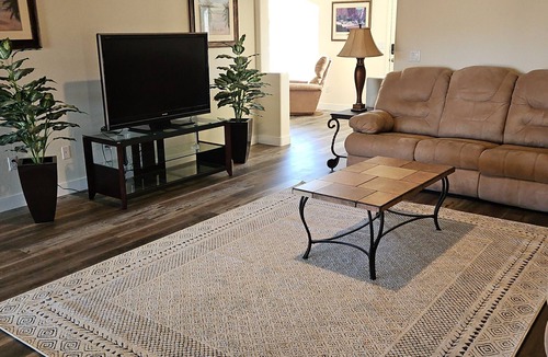 View Point House | Cozy home in beautiful Prescott, Az. Minutes from downtown.