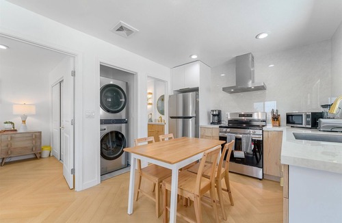 Fountain Valley House | Cozy Home in Fountain Valley Near Disneyland