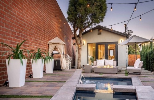 Los Angeles House | Cozy Home With Pool & Hot Tub