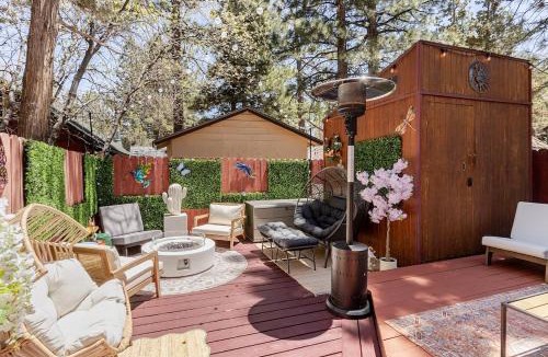 Sugarloaf House | Cozy Mountain Cabin Retreat