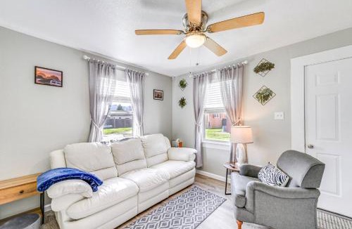 Orick House | Cozy NorCal Cottage: 2 Mi to Redwoods & Beaches!
