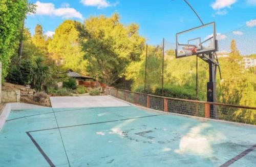 Los Angeles House | Cozy Oasis in Oakley with Basketball court pool