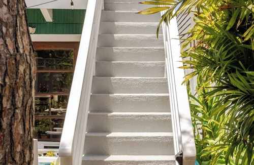 Peninsula Cottage | Cozy Peninsula Beach Cottage for two - steps to the sand