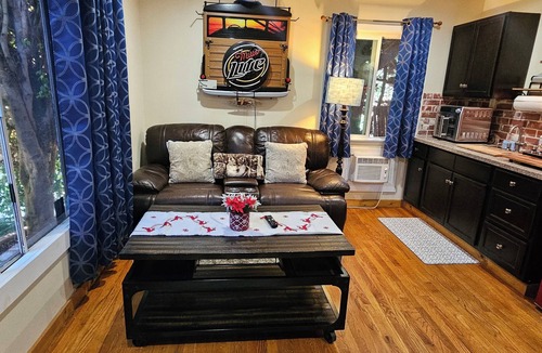 Harbor Apartment | Cozy relaxing home No pet fees