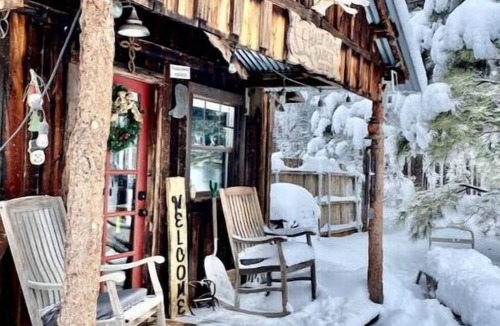 Parks Cabin | Cozy Rustic Ranch Cabin close to Williams in Parks