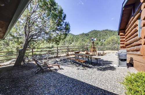 Prescott Cabin | Cozy & Serene Cabin Escape with Mountain Forest Views