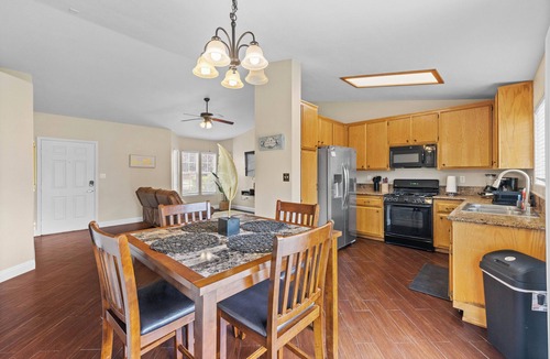 Pumpkin Center House | Cozy Silver Creek Luxury