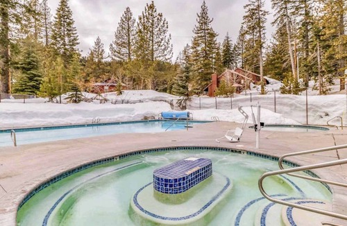 Tahoe Woods Apartment | Cozy Studio at Granlibakken Tahoe Resort - Ski-In - Ski-Out with Pool, Spa & Minutes from Lake Tahoe