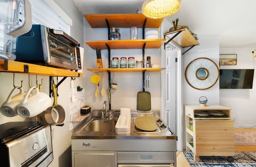 El Porto Apartment | Cozy Studio Retreat - Rooftop - Panoramic Ocean Views