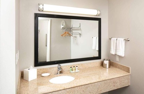 Temecula Hotel | Cozy Wine Country Getaway | Quiet Neighborhood | 3 Units