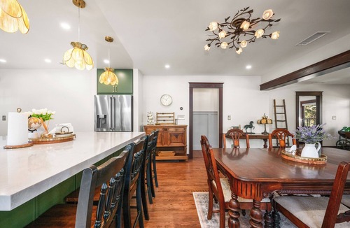 Belmont Heights House | 🏡 CRAFTSMAN BY THE SEA 🌊: Walking distance to the beach, free wifi and parking!