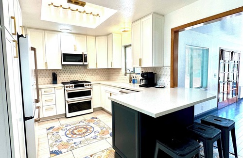 Reno/Tahoe Airport House | Custom 4bed/3bath house, central heat/AC, 10-15 mins to most attractions