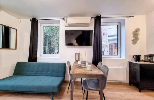 Quartier Pasteur Apartment | Déesse : studio tout confort
