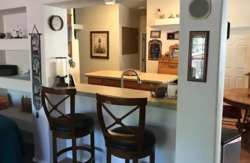 Iron Springs House | Deep Pines Retreat with Hot Tub