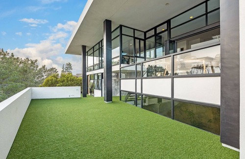 Del Mar Heights House | Del Mar Coastal Contemporary Masterpiece
