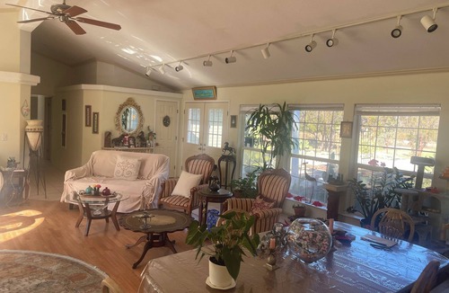 Warner Springs House | Delightful farmhouse with AC in Warner Springs - 5 bedrooms