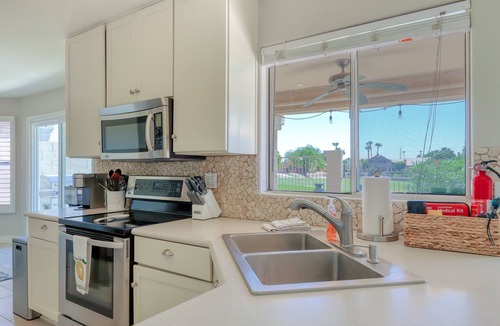 Foothills House | Delightful golf escape with pool, lawn games, pool table, fast WiFi & central AC