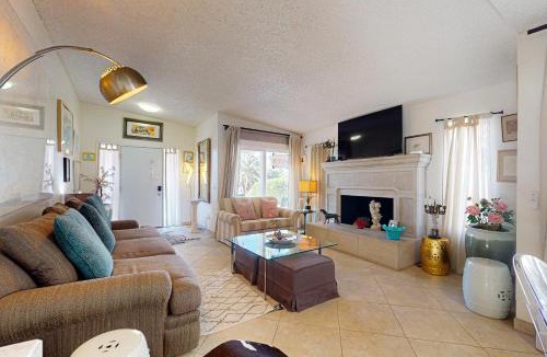Desert Hot Springs House | Desert Living Refuge