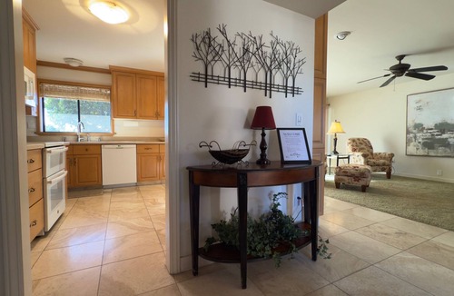 Golden Hills House | Desert Oasis backing Golden Hills Golf Course.