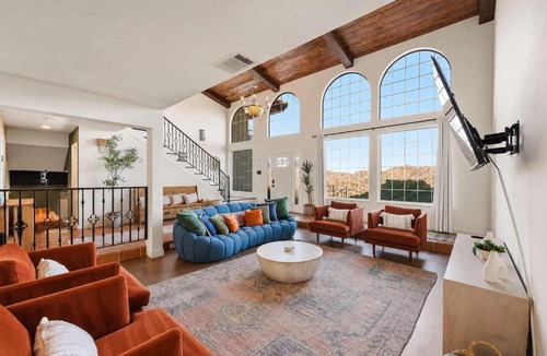 Yucca Valley Villa | Desert Sunsets - Wellness Villa - Pool Sauna & Speakeasy
