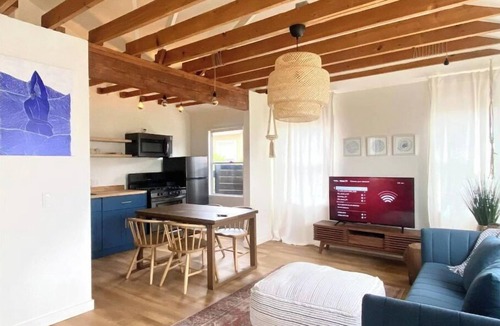 Los Angeles House | Designed by an LA based architect with a front yard in the heart of LA.