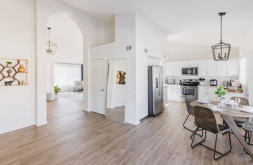Central Scottsdale House | Designer 4BR w/Free Heated Pool & Fire Pit, Hiking Trail Right Off the Yard
