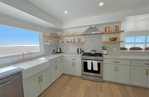 Oxnard Shores House | Designer Beachfront Home on the Sand