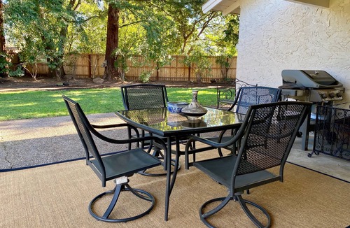 Chico House | Designer Home Nestled In Redwood Trees W/Fenced Backyard near Bidwell Park