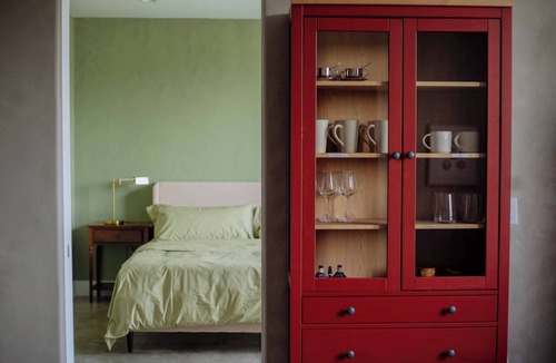 West Hollywood Bed & Breakfast | Designer's Apartment in the Heart of West Hollywood