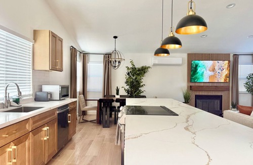 Lincoln Acres House | Designer's Touch: stylish 4-bed-Paradise in San Diego