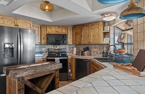 Wickenburg House | Diamondback Ranch - Horse Stalls + RV Hookups