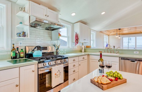 Dillon Beach Cabin | Dillon Beach 5-Star Retreat! Dog OK~Walk to Beach~WiFi– The Lookout