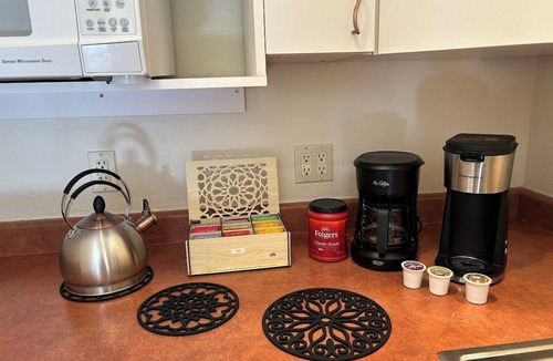 West Sedona Apartment | Discount 20% July&Aug Star of Sedona Studio on Vortex land + Views+Outdoor Room!