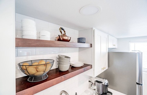Midway City Condo | Disney Retreat: Spacious 3-BR Contemporary Condo