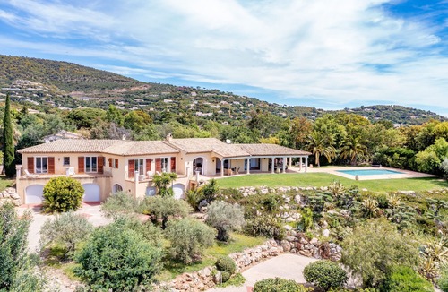Grimaud Villa | Divine Grimaud Villa with Spectacular Views & Private Pool