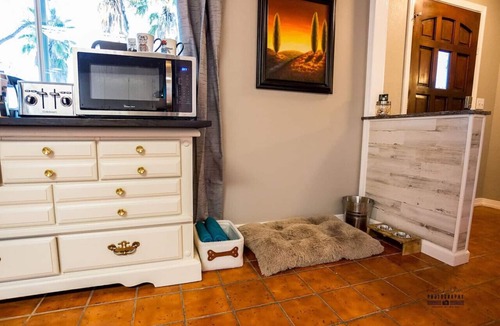 Redding House | Dog Friendly Canopy Lit Pool 2 Masters w/Kings