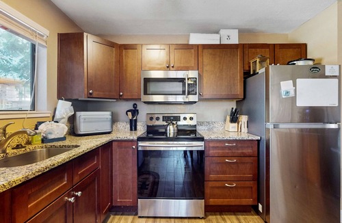 Truckee Condo | Dog-friendly, ski-in/ski-out Condo with deck