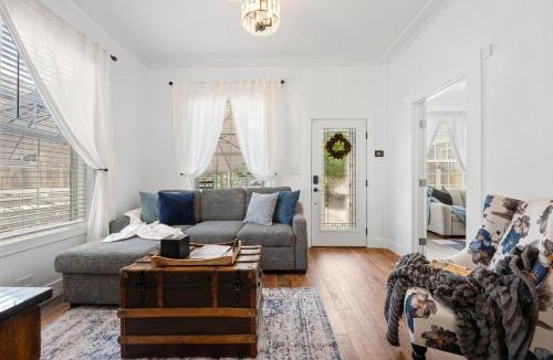 Downtown Reno House | Downtown Cottage Early Check-in Loads of Amenities