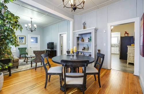 Prescott House | Downtown Historic Charm with Modern Comfort