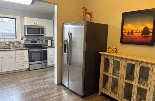 Prescott House | Downtown Historic Charm with Modern Comfort