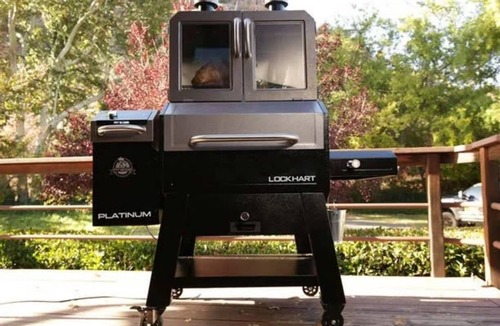Northwest Reno House | DT Reno - Classy Vacation Home w Backyard Patio