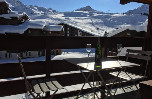 Belle Plagne Apartment | DUPLEX 6P A BELLE-PLAGNE (2050 m), SKIS AUX PIEDS, EN PLEIN CŒURS DE LA STATION RESIDENCE LE BERYL.