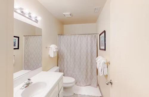 Lakeshore Apartment | Eagle's Nest
