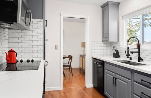 Concord House | East Bay Area Retreat l Convenient l 3 Bedroom