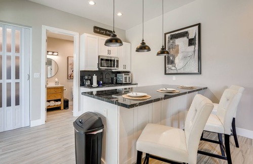 Encanto Neighborhood House | Easy Access to Hospitals! Mesa Casita w/Hot Tub