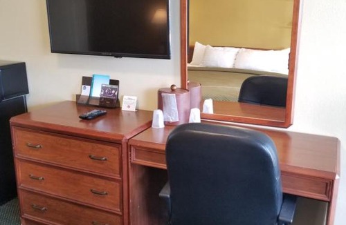 West Sacramento Hotel | Echo Lodge