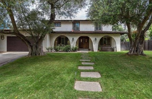 Carmichael House | Elegant & Charming - Entire Home in Sacramento