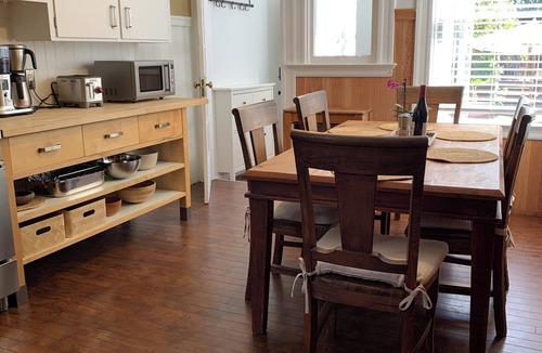 North Beach Condo | Elegant Edwardian North Beach apt with parking