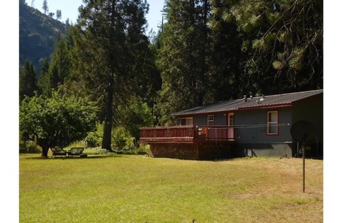 Cottage Grove House | Elk Creek Ranch