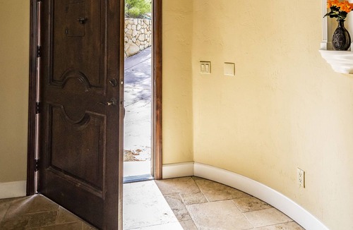 Solvang House | ENCHANTING ITALIAN VILLA! CLOSE TO SOLVANG--- STUNNING SUNSET VIEWS!!!